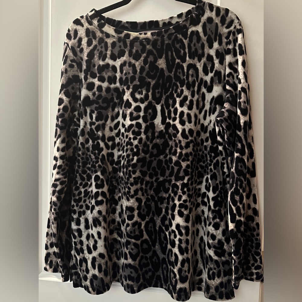 White Stag Black and White Leopard A-Line Cozy Pajama or Casual Top